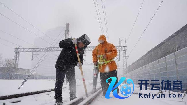 山东多个车站列车误点停运