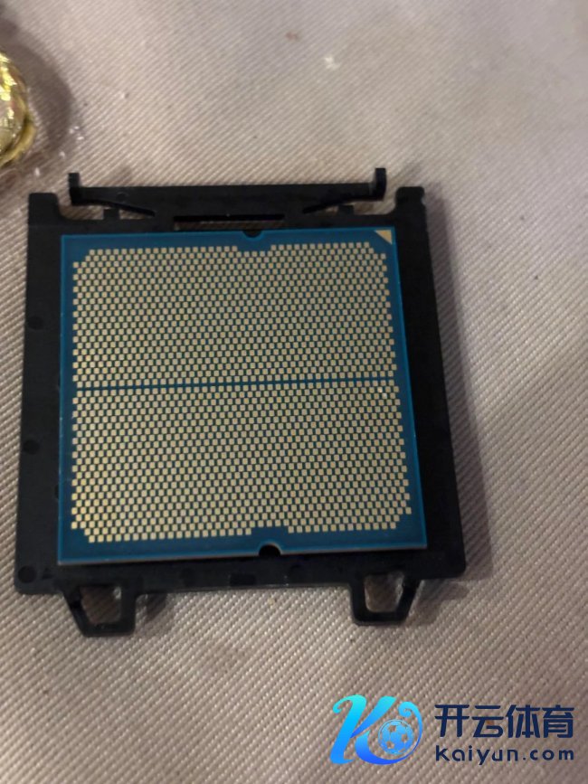 买家购买AMD原装散热器 未必收到“附赠”CPU